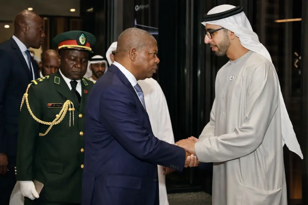 Angola reforça parceria com Emirados Árabes Unidos para atrair investimento e posicionar-se como hub africano