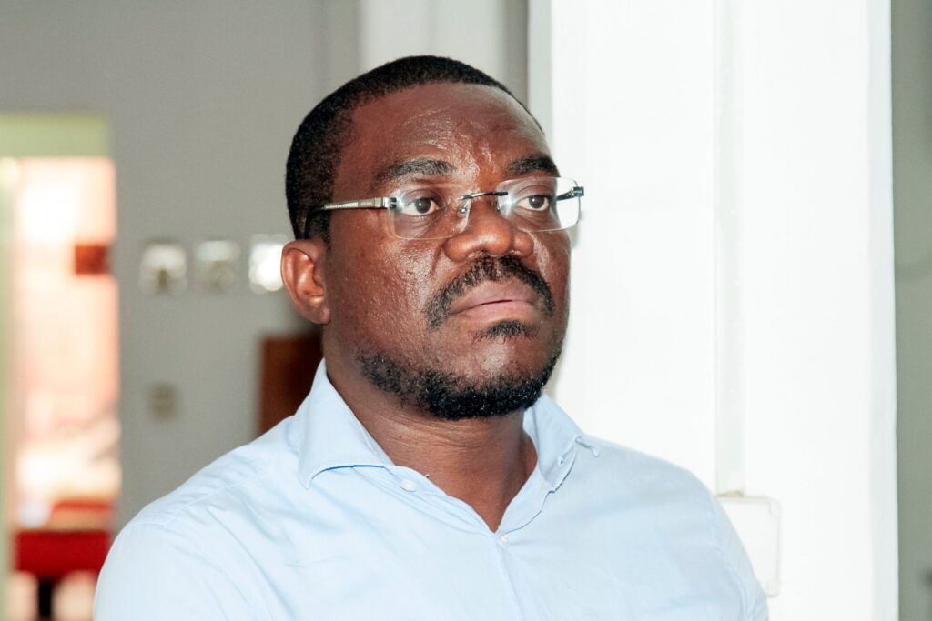 Teixeira Cândido vai à PGR denunciar espionagem com software Predator