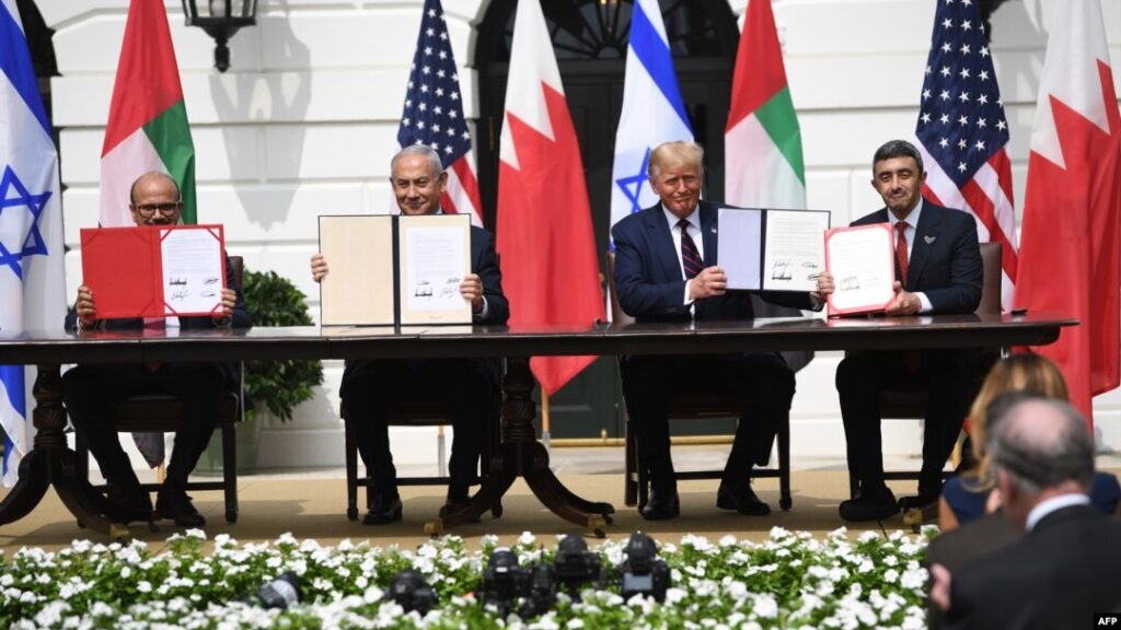 Trump pressiona aliados e exige adesão aos Acordos de Abraão para negociar com Irã