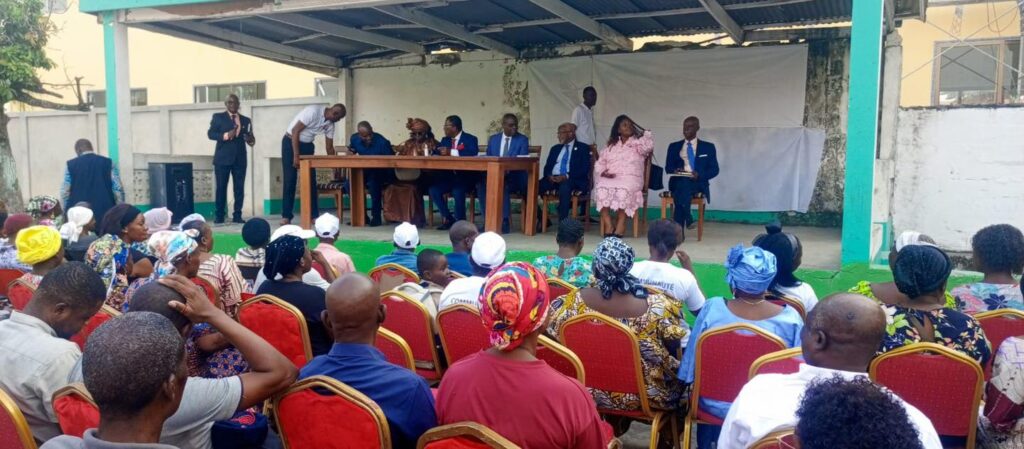 Parlamento ouve angolanos em Brazzaville para responder a desafios da diáspora