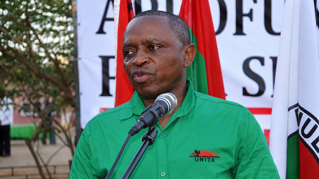 General Numa Acusa MPLA de Confundir Partido com Estado e Questiona Futuro de Angola